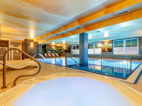  Hotel Skalite Spa & Wellness  Щирк